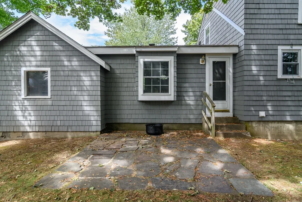 4 bed, 2 bath apartment for rent at 7 Ferndale Rd, Natick — photo 22 of 24