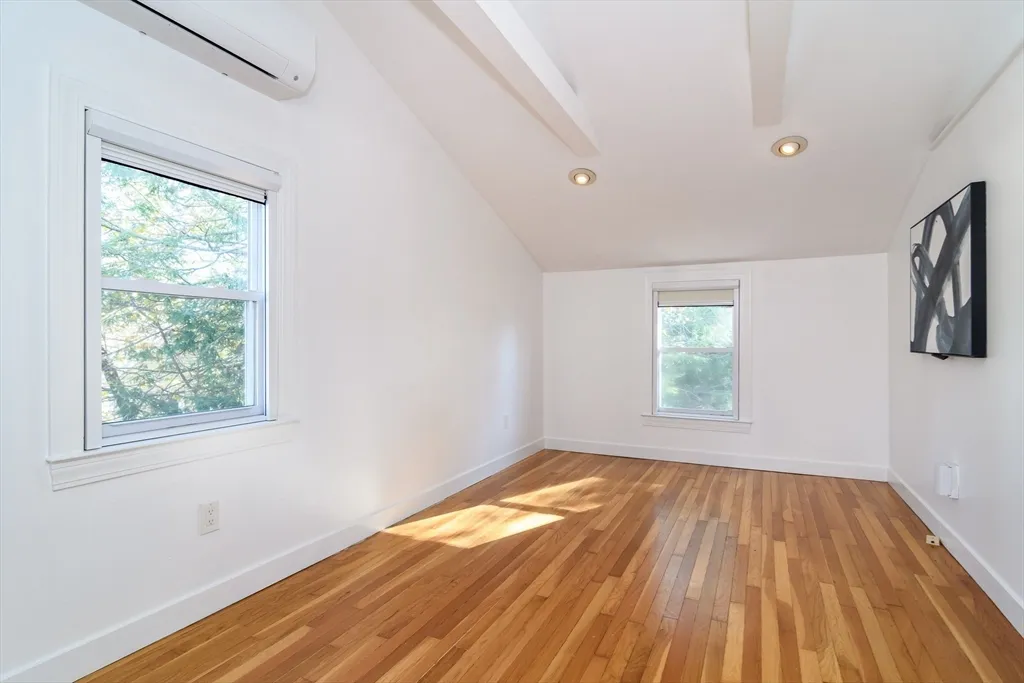 4 bed, 2 bath apartment for rent at 7 Ferndale Rd, Natick — photo 18 of 24
