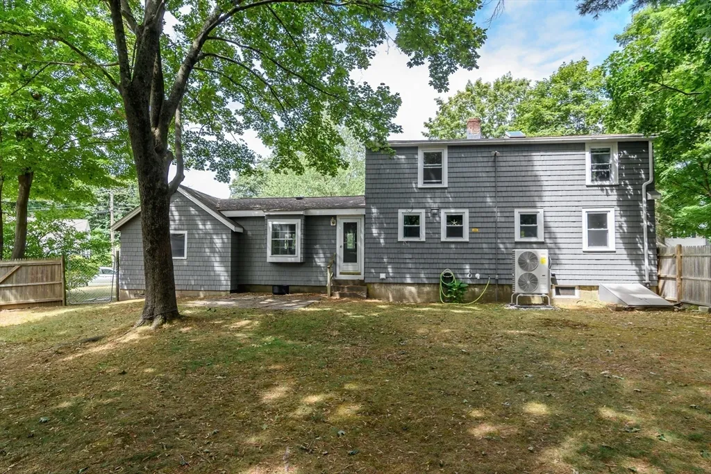 4 bed, 2 bath apartment for rent at 7 Ferndale Rd, Natick — photo 23 of 24