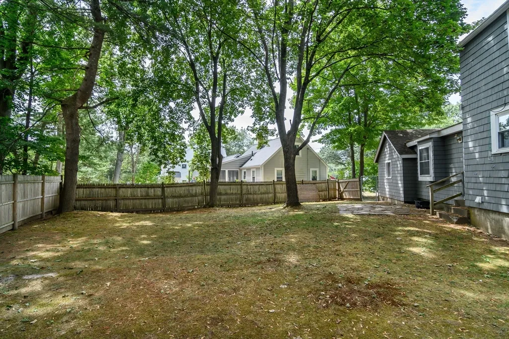 4 bed, 2 bath apartment for rent at 7 Ferndale Rd, Natick — photo 24 of 24