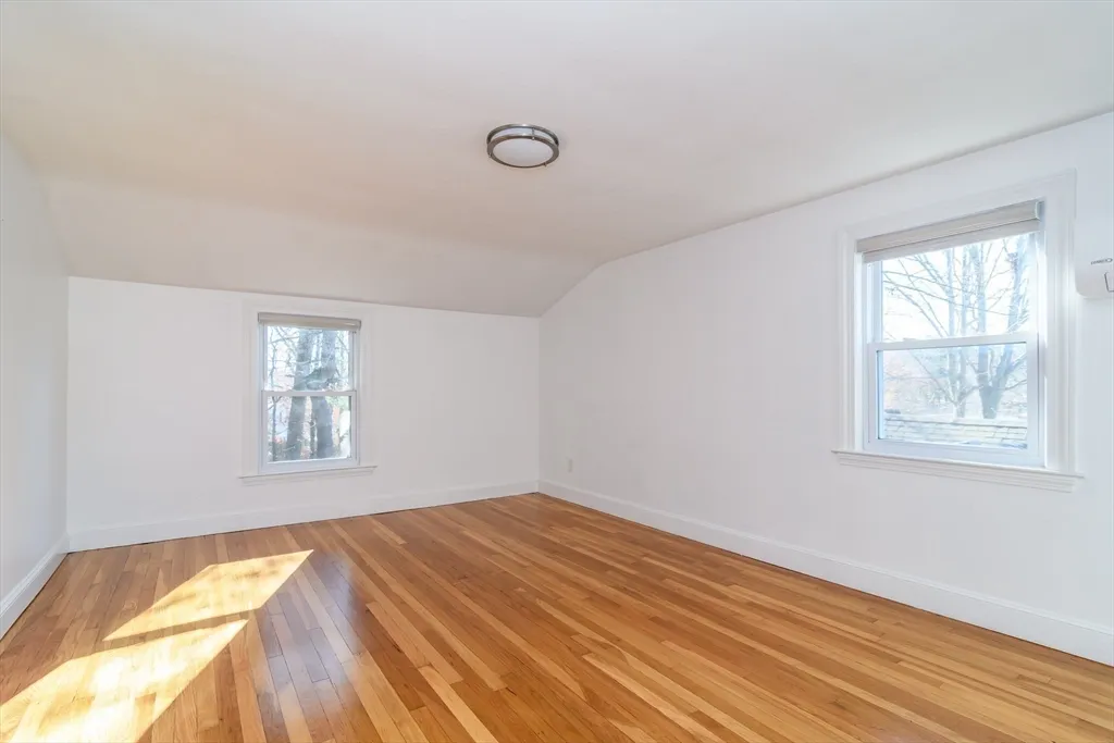 4 bed, 2 bath apartment for rent at 7 Ferndale Rd, Natick — photo 17 of 24