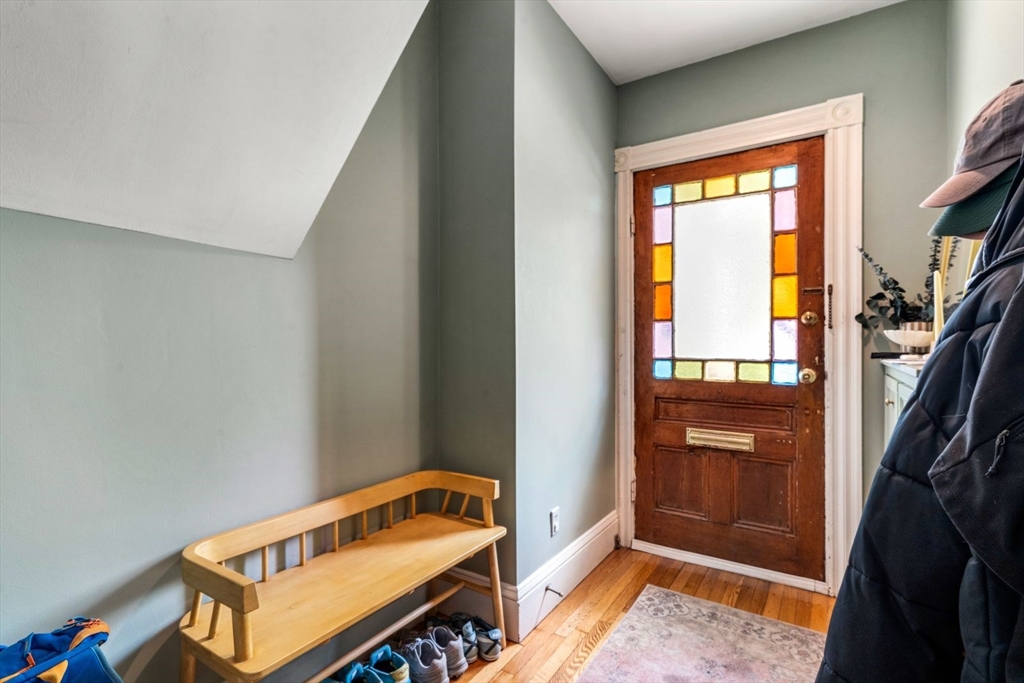 2 bed, 1 bath apartment for rent at 7 Flagg St Unit 1, Harvard Square — photo 16 of 18