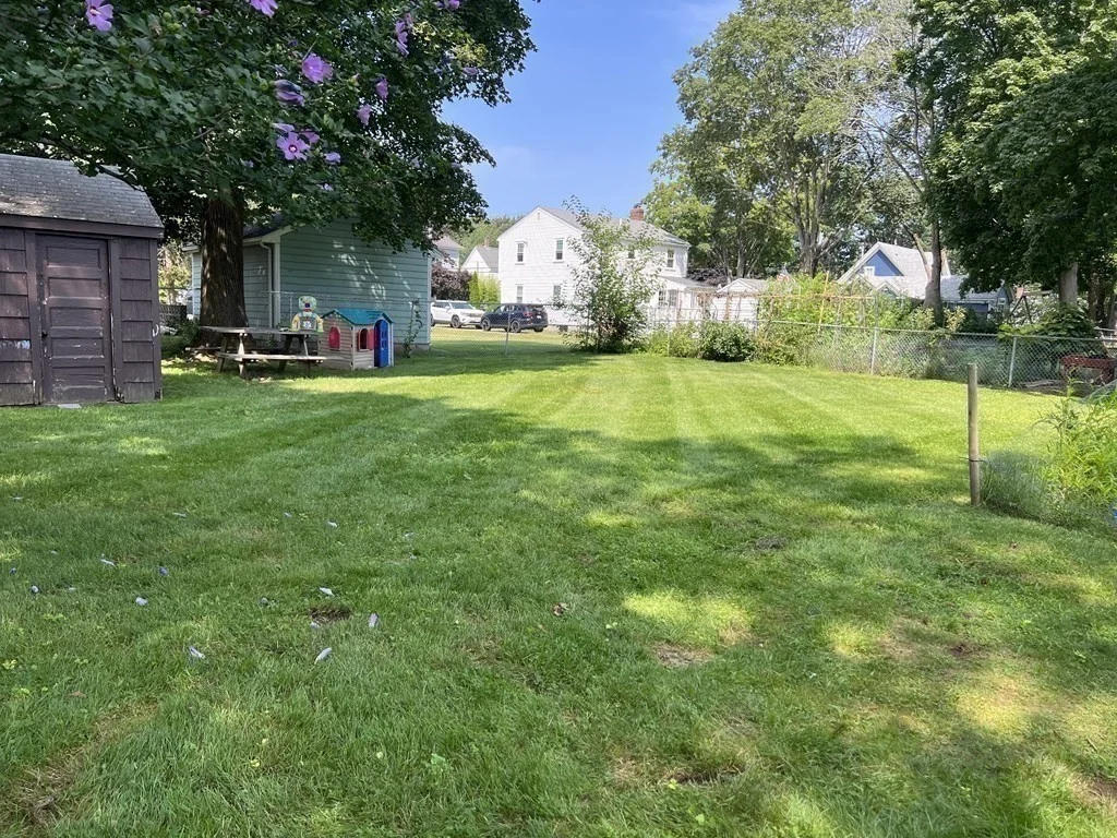 3 bed, 1 bath apartment for rent at 7 Forest Ave Unit 2, Natick — photo 11 of 11