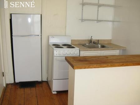 1 bed, 1 bath apartment for rent at 7 Forest St Unit 2F, Baldwin