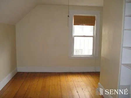 1 bed, 1 bath apartment for rent at 7 Forest St Unit 4, Baldwin — photo 5 of 7