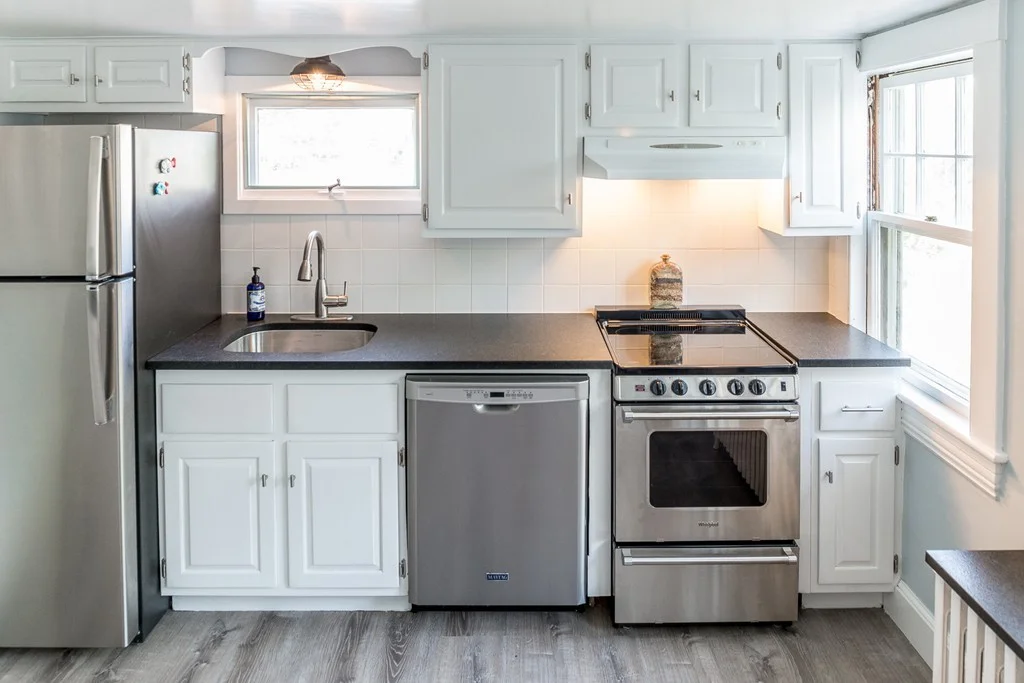 2 bed, 1 bath apartment for rent at 7 Fort Sewall Unit C, East Boston — photo 3 of 13