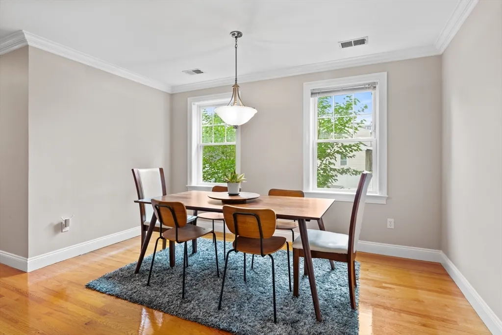 3 bed, 2 bath apartment for rent at 7 Fox St Unit 1, Dorchester — photo 8 of 24