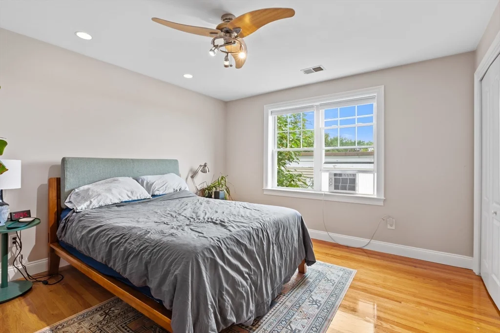 3 bed, 2 bath apartment for rent at 7 Fox St Unit PH, Dorchester — photo 14 of 24