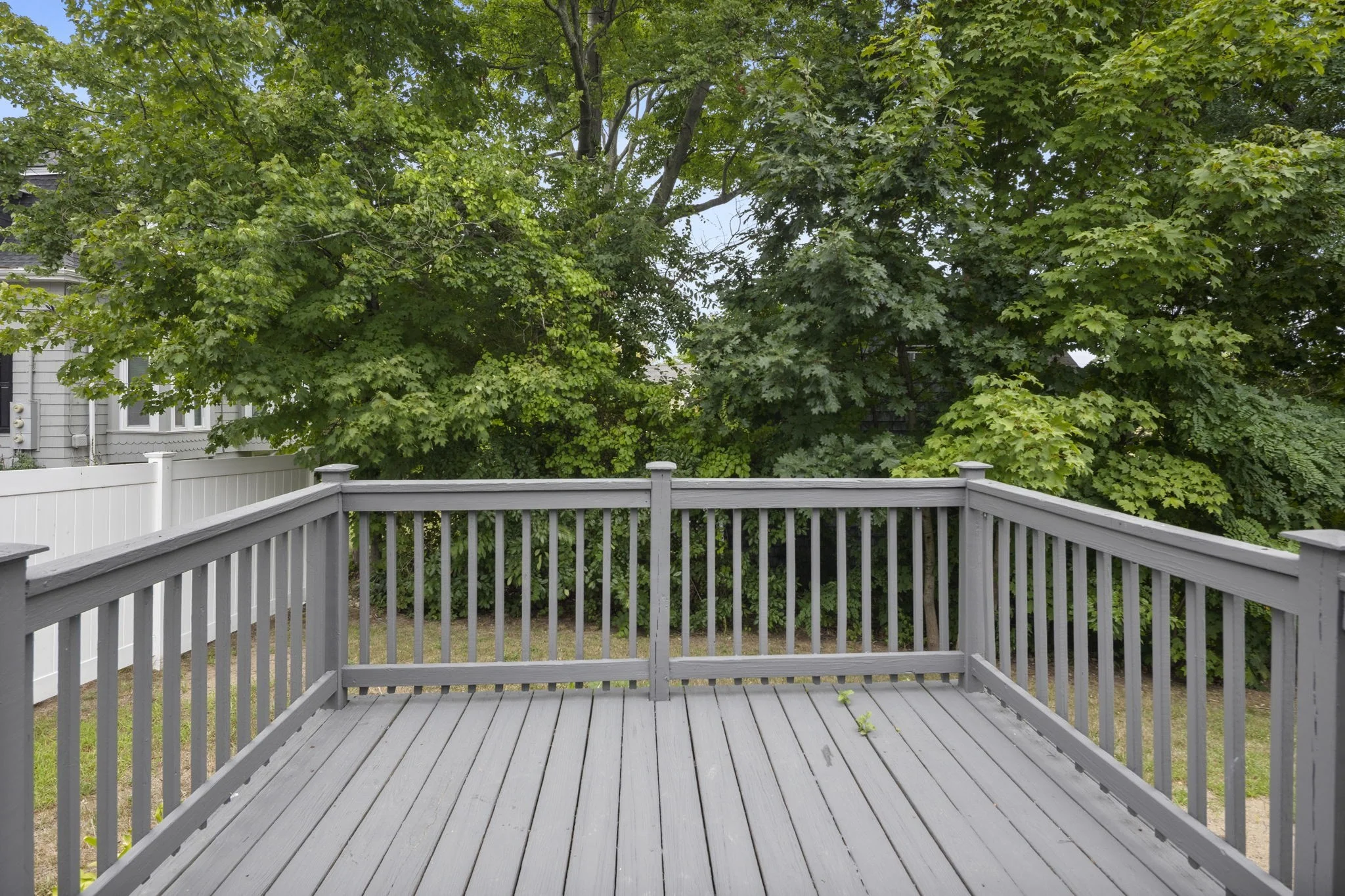 3 bed, 2 bath apartment for rent at 7 Franklin St, Hyde Park — photo 6 of 33