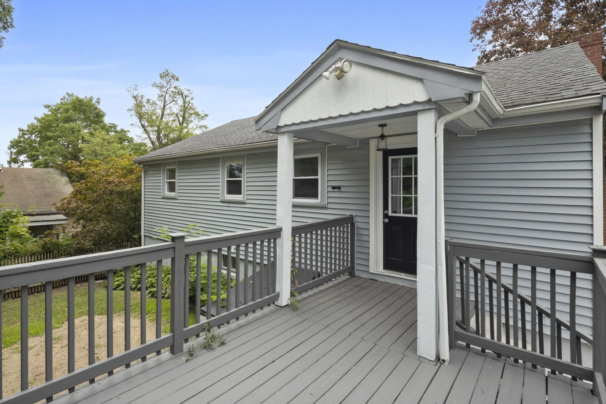 3 bed, 2 bath apartment for rent at 7 Franklin St, Hyde Park — photo 5 of 33