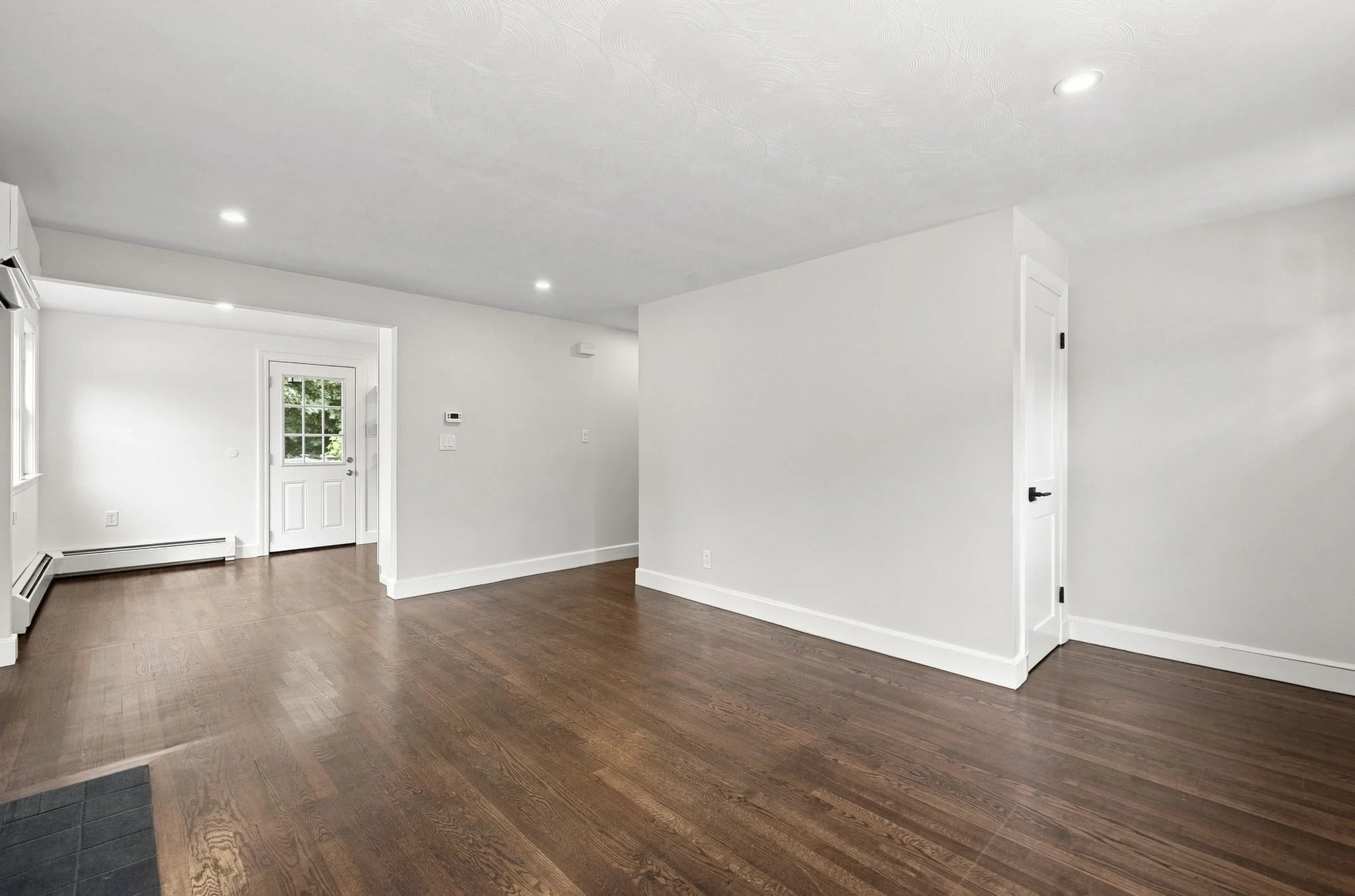3 bed, 2 bath apartment for rent at 7 Franklin St, Hyde Park — photo 8 of 33