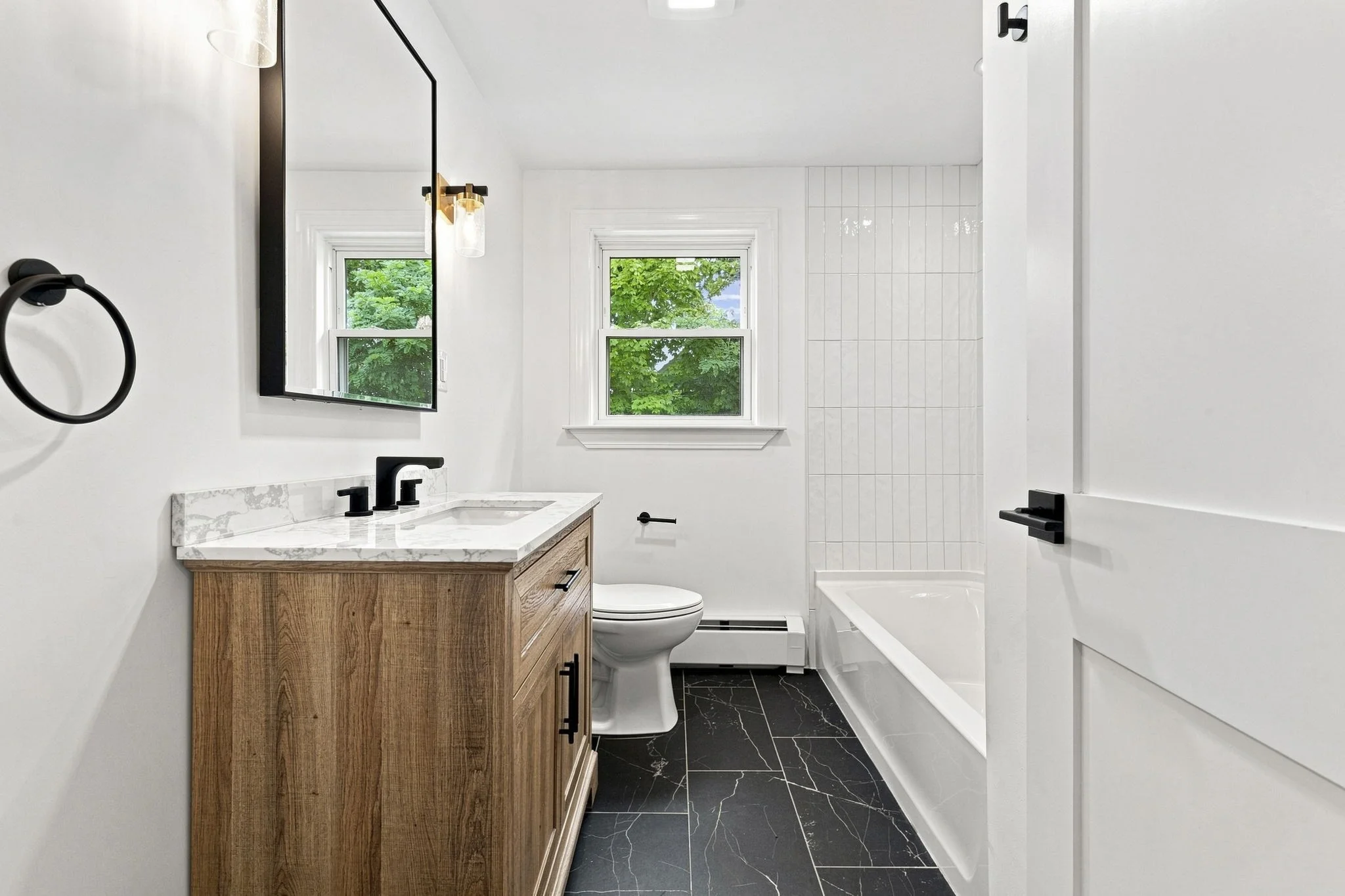 3 bed, 2 bath apartment for rent at 7 Franklin St, Hyde Park — photo 24 of 33
