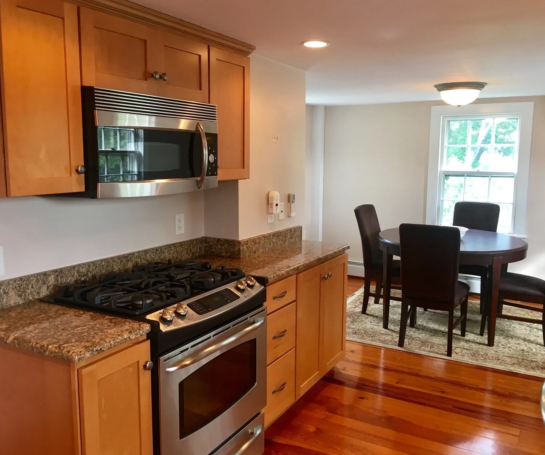 2 bed, 2 bath apartment for rent at 7 Franklin St Unit 3, Marblehead — photo 1 of 11