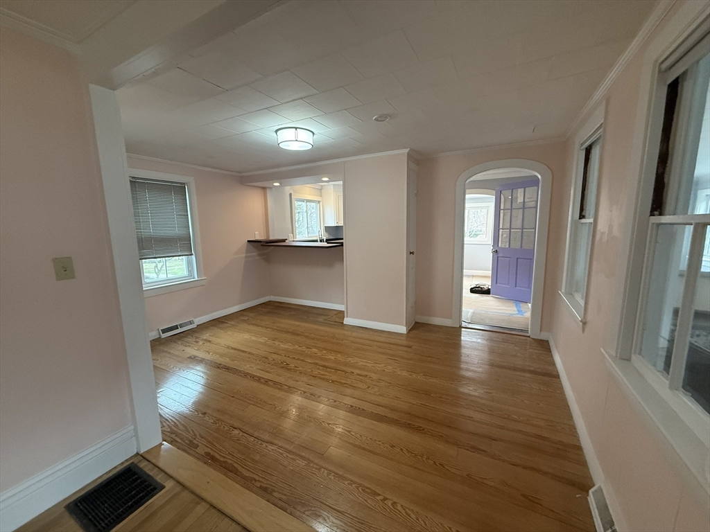 2 bed, 1 bath apartment for rent at 7 Fremont St, Downtown — photo 14 of 25