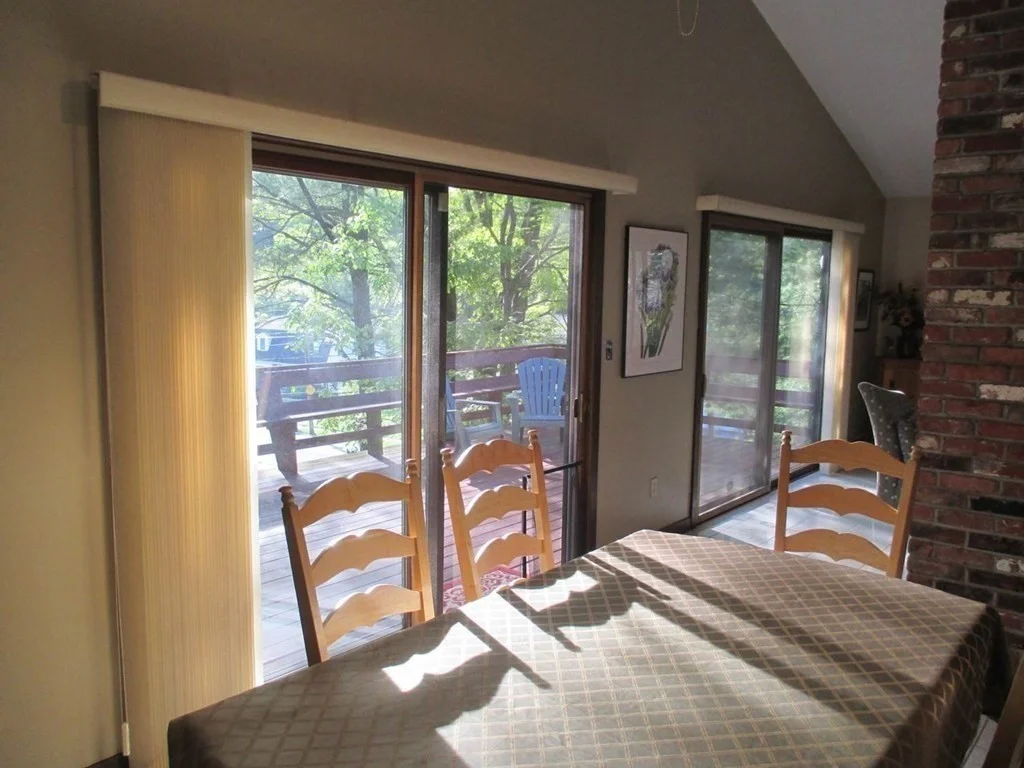 5 bed, 2 bath apartment for rent at 7 Frothingham Rd, Burlington — photo 6 of 14