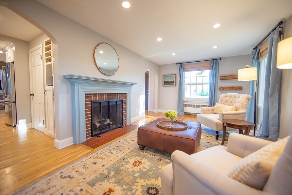 3 bed, 1 bath apartment for rent at 7 Gale Ave Unit Single fam, Braintree — photo 11 of 27