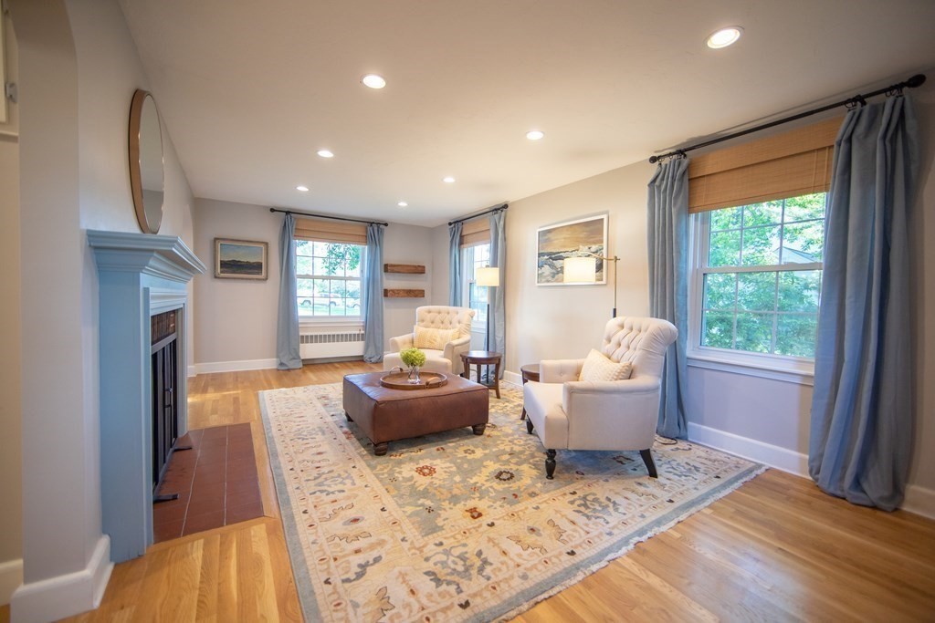 3 bed, 1 bath apartment for rent at 7 Gale Ave Unit Single fam, Braintree — photo 10 of 27