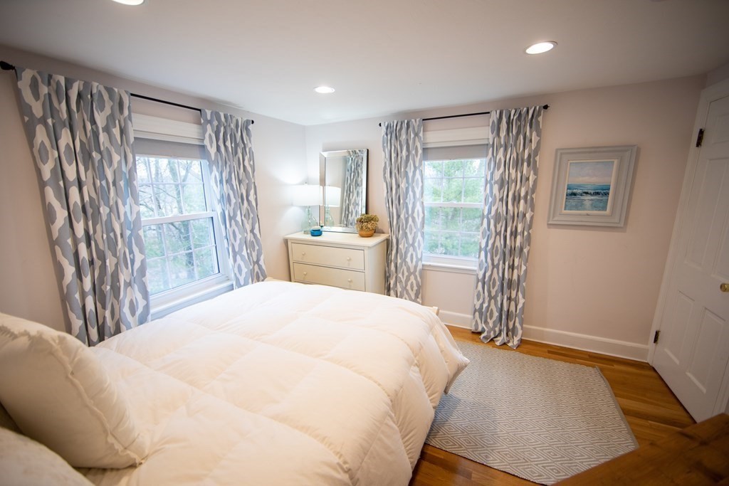 3 bed, 1 bath apartment for rent at 7 Gale Ave Unit Single fam, Braintree — photo 19 of 27