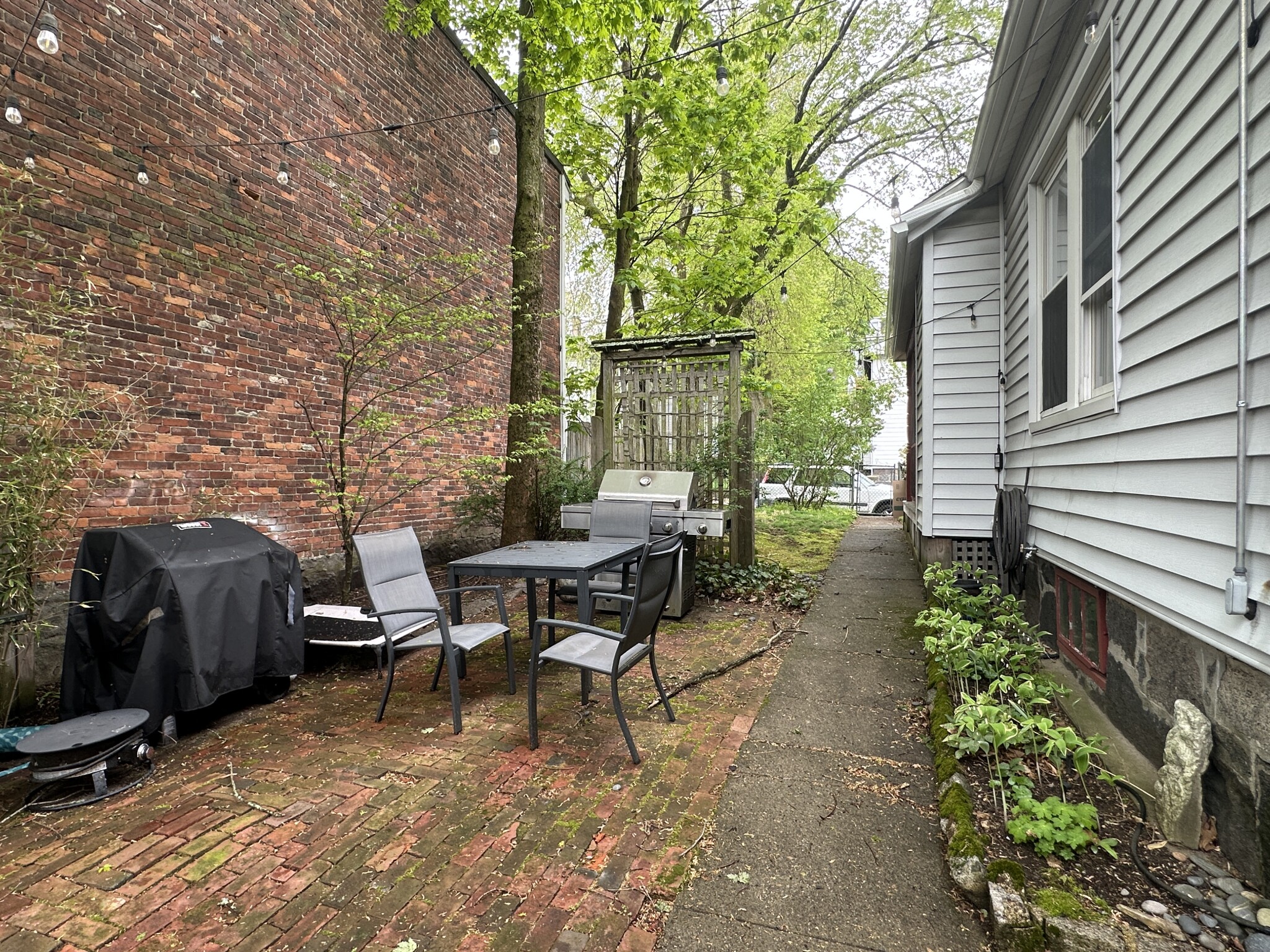 3 bed, 2 bath apartment for rent at 7 Gardenside St Unit Sf, Roslindale — photo 30 of 32