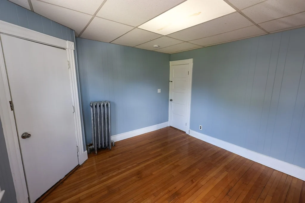 4 bed, 1 bath apartment for rent at 7 Gayland St Unit 2, Roxbury — photo 15 of 18