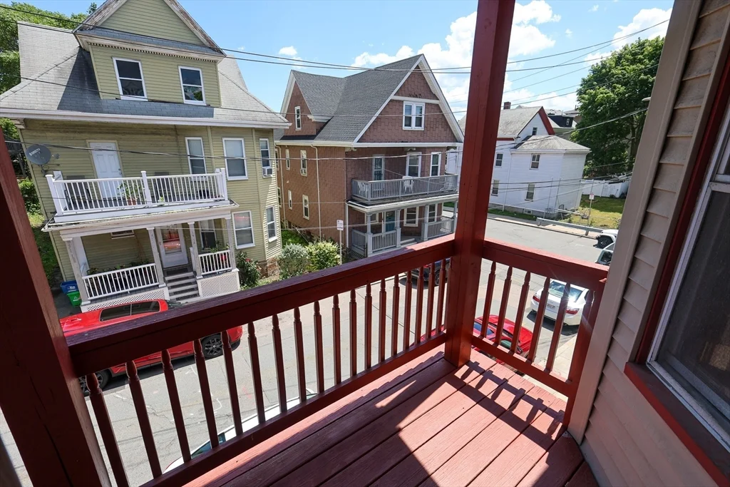 4 bed, 1 bath apartment for rent at 7 Gayland St Unit 2, Roxbury — photo 17 of 18
