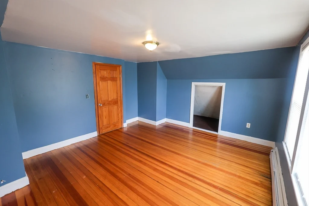 2 bed, 1 bath apartment for rent at 7 Gayland St Unit 3, Roxbury — photo 7 of 17
