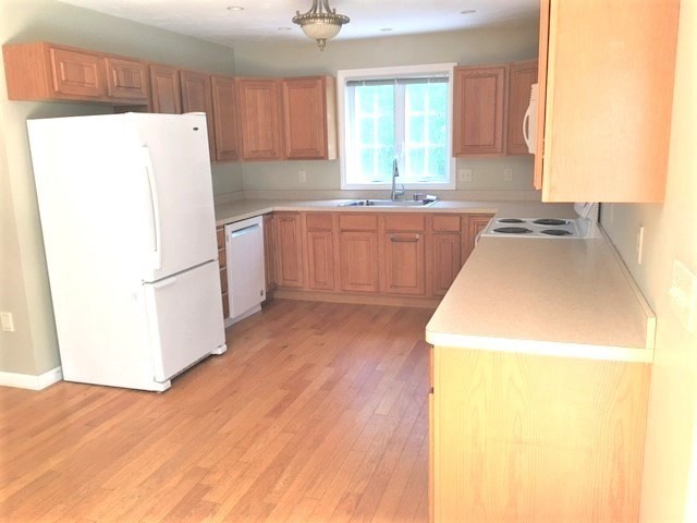 3 bed, 3 bath apartment for rent at 7 George Howard Rd Unit 1, Hubbardston — photo 4 of 8