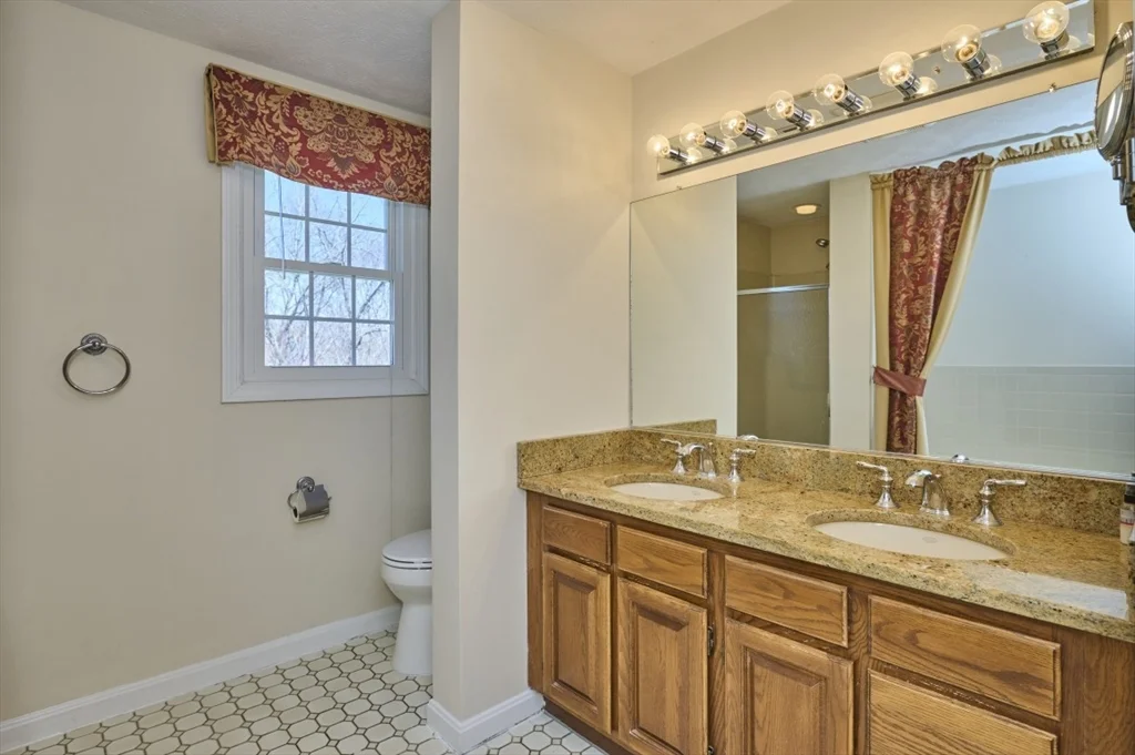 4 bed, 2 bath apartment for rent at 7 Gibbs Valley Path, Framingham — photo 22 of 40