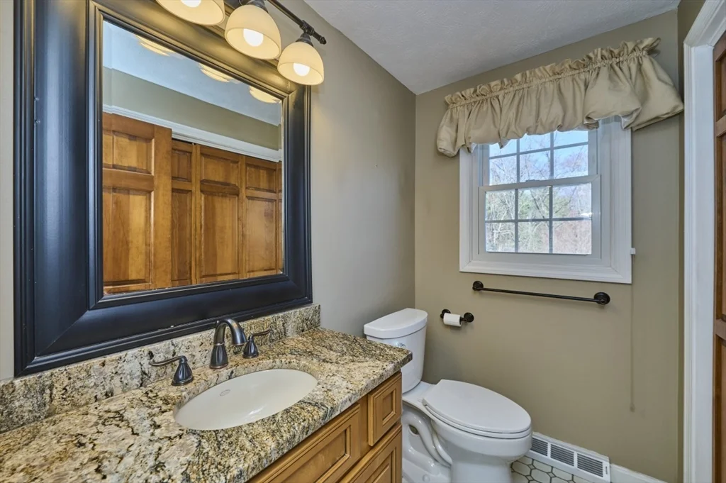 4 bed, 2 bath apartment for rent at 7 Gibbs Valley Path, Framingham — photo 20 of 40