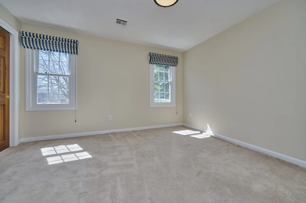 4 bed, 2 bath apartment for rent at 7 Gibbs Valley Path, Framingham — photo 29 of 40