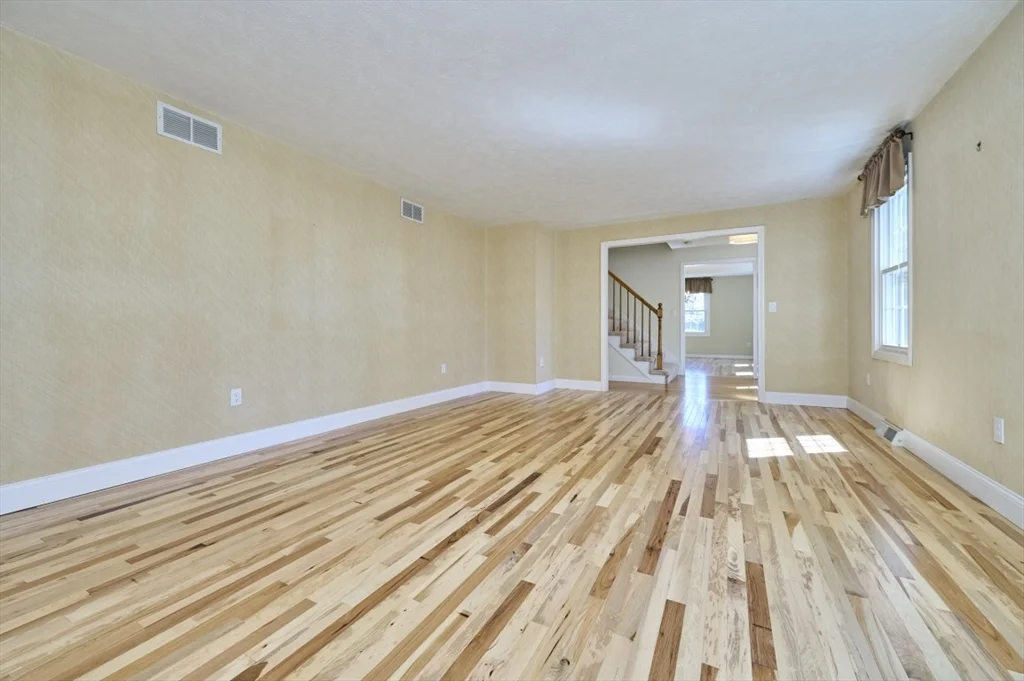 4 bed, 2 bath apartment for rent at 7 Gibbs Valley Path, Framingham — photo 11 of 40
