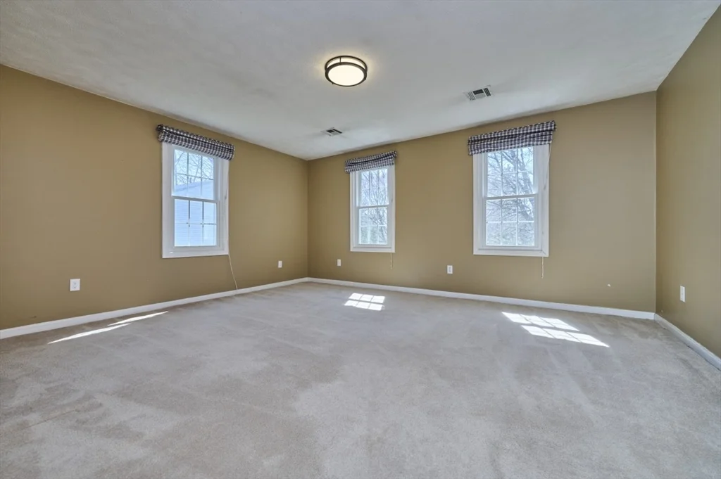 4 bed, 2 bath apartment for rent at 7 Gibbs Valley Path, Framingham — photo 27 of 40