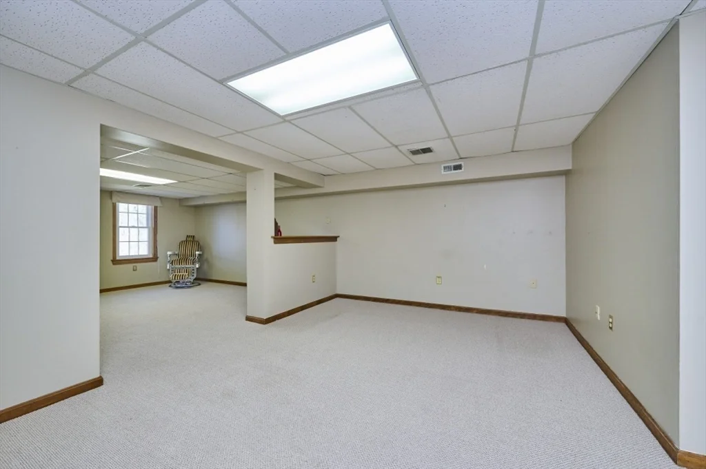 4 bed, 2 bath apartment for rent at 7 Gibbs Valley Path, Framingham — photo 37 of 40