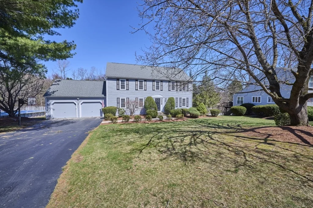 4 bed, 2 bath apartment for rent at 7 Gibbs Valley Path, Framingham — photo 3 of 40