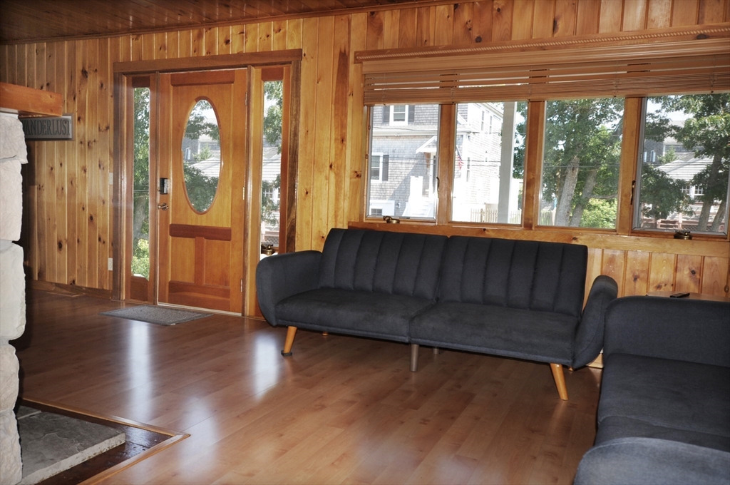 2 bed, 1 bath apartment for rent at 7 Glendale Rd, Onset — photo 8 of 27
