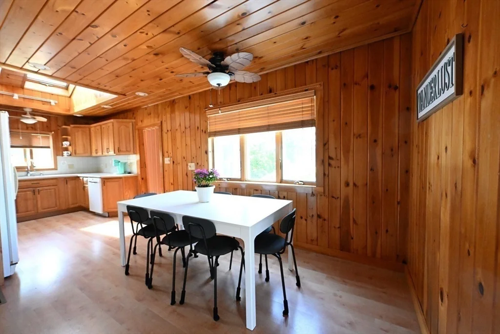 3 bed, 1 bath apartment for rent at 7 Glendale Rd Unit 0, Wareham — photo 5 of 17