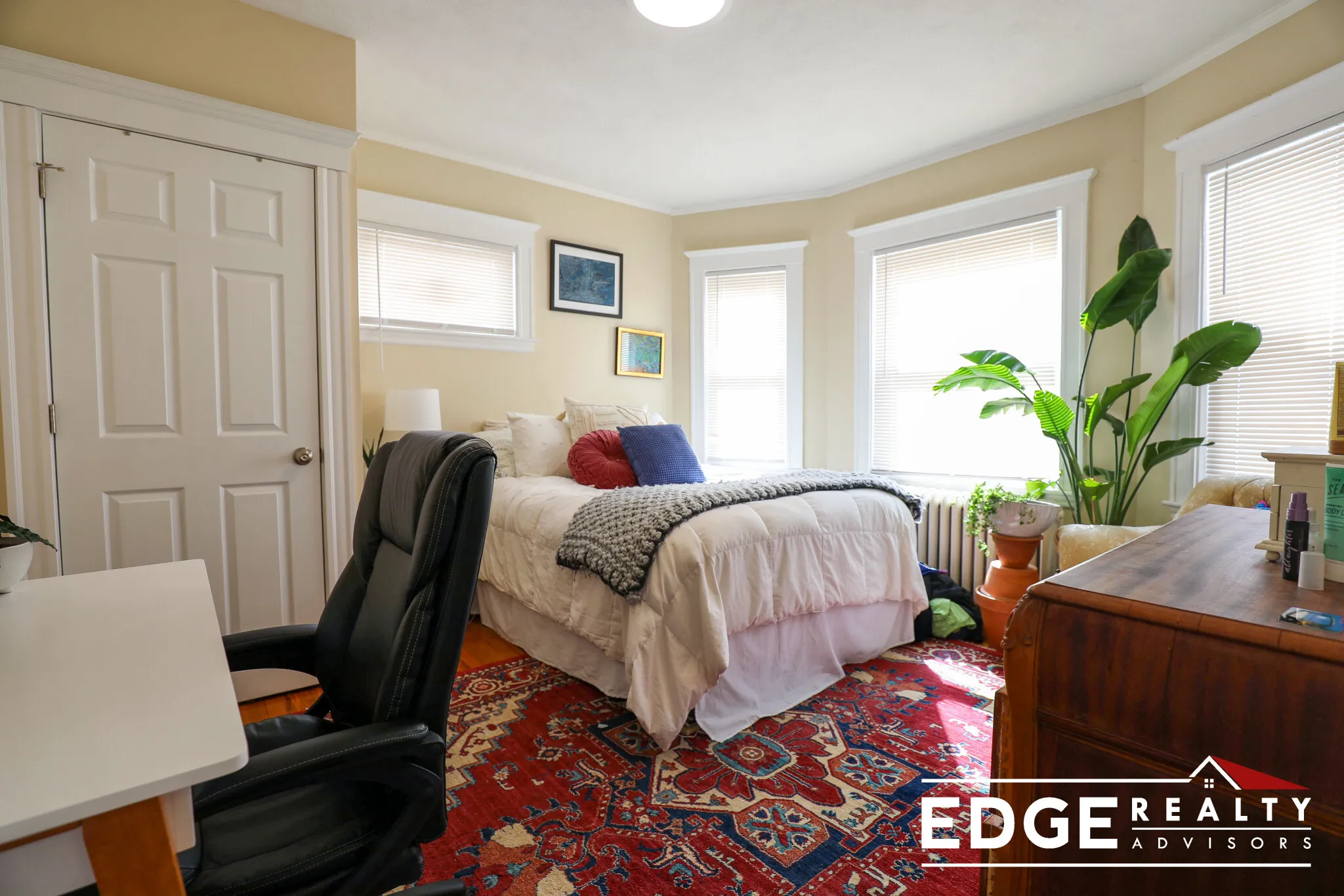 4 bed, 2.5 bath apartment for rent at 7 Glenley Ter Unit 1, Brighton — photo 6 of 15