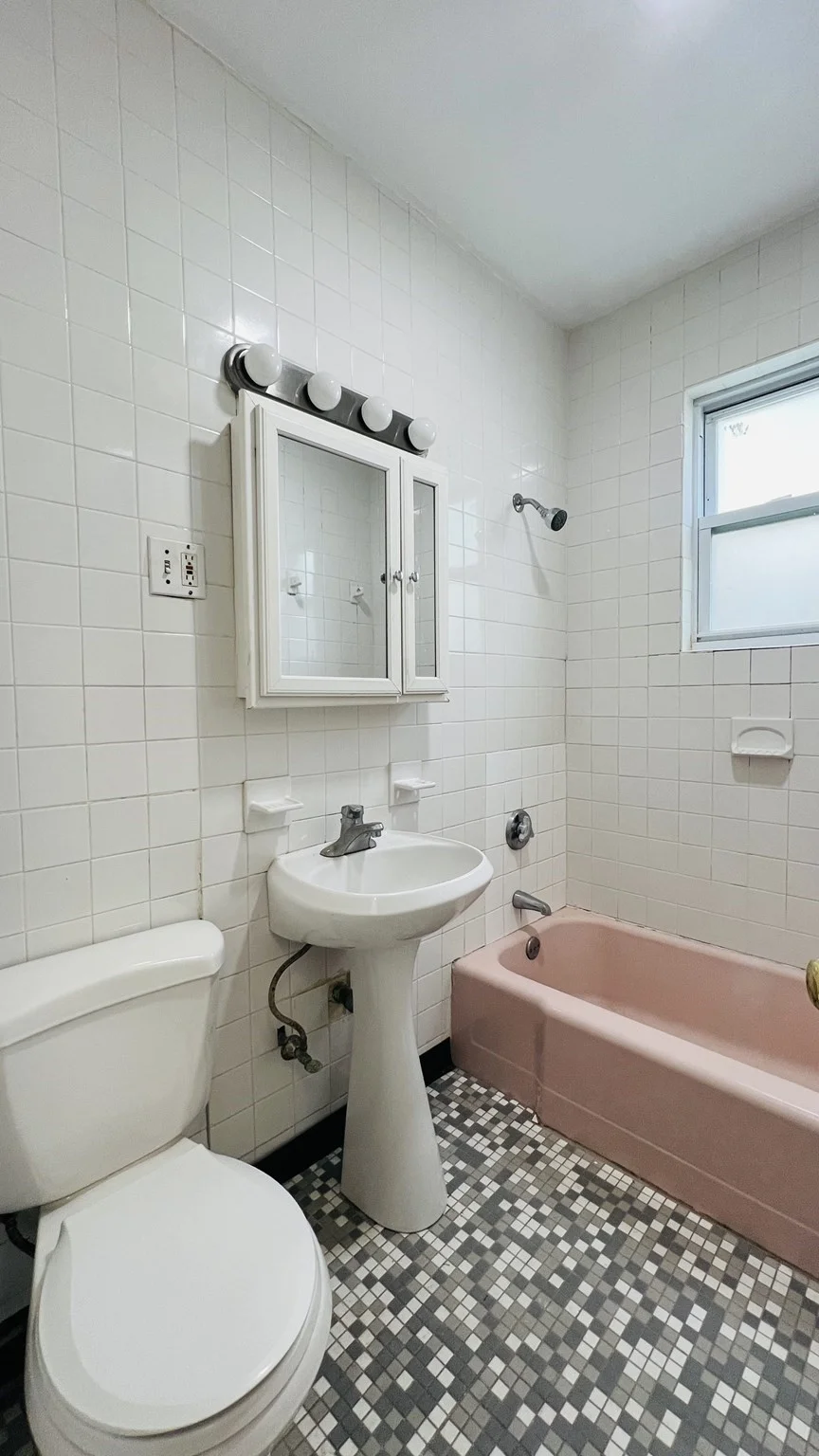 4 bed, 1 bath apartment for rent at 7 Glenwood Rd Unit 1, Magoun Square — photo 7 of 7