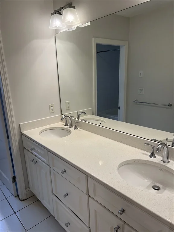 4 bed, 2 bath apartment for rent at 7 Gorham Rd Unit 2L, West Medford — photo 25 of 28