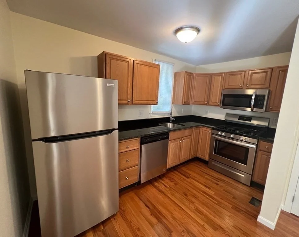 3 bed, 1 bath apartment for rent at 7 Gove Rd Unit A, Billerica — photo 3 of 24