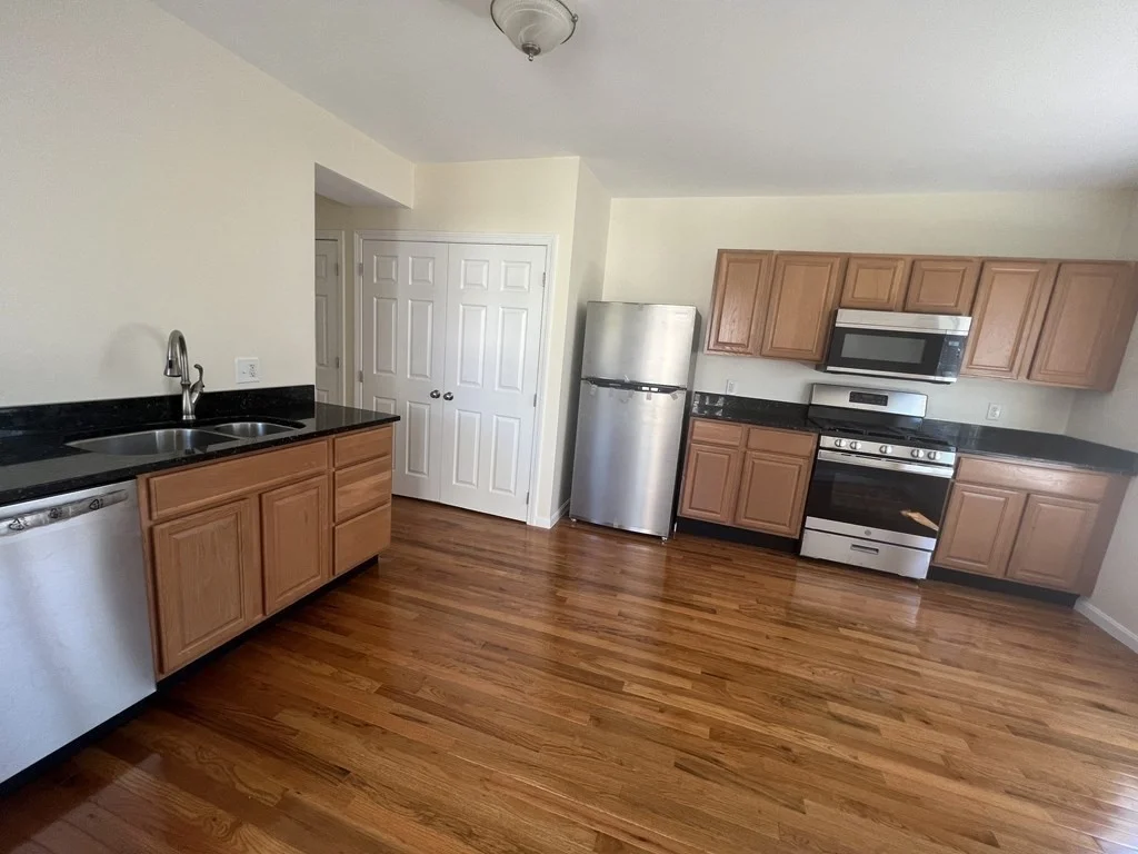 3 bed, 1 bath apartment for rent at 7 Gove Rd Unit B, Billerica — photo 4 of 25