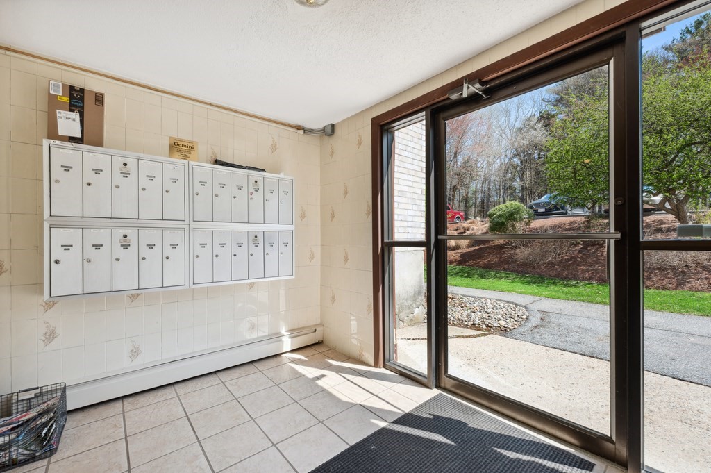 1 bed, 1 bath apartment for rent at 7 Greenbriar Dr Unit 306, North Reading — photo 17 of 20