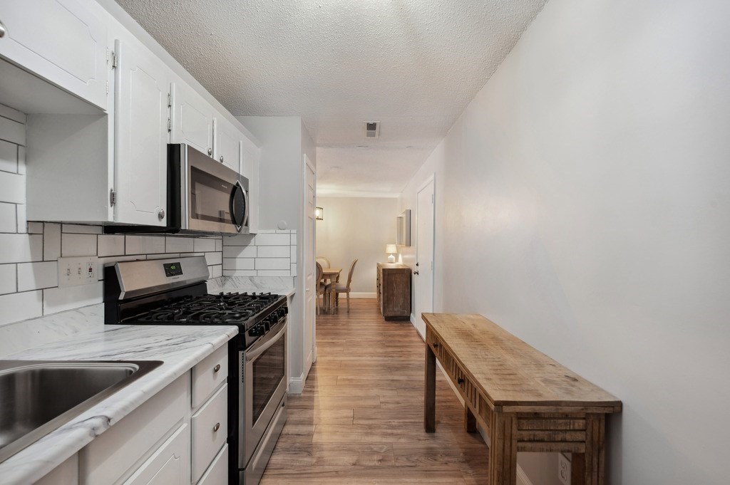1 bed, 1 bath apartment for rent at 7 Greenbriar Dr Unit 306, North Reading — photo 12 of 20