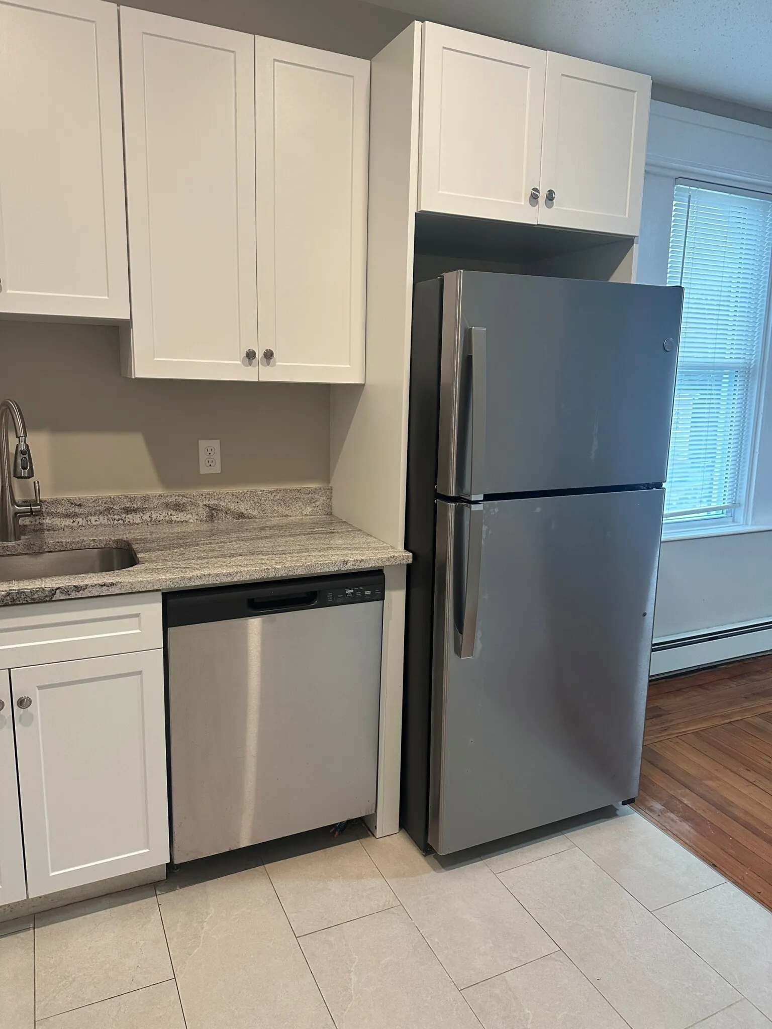 1 bed, 1 bath apartment for rent at 7 Greenville St Unit 3, Roxbury — photo 4 of 10