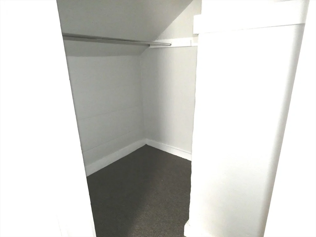2 bed, 1 bath apartment for rent at 7 Greenwood St Unit B, Wakefield — photo 11 of 11