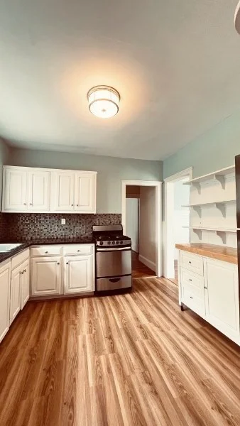 2 bed, 1 bath apartment for rent at 7 Greycliff Rd Unit 1, Brighton — photo 4 of 10