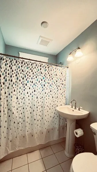 2 bed, 1 bath apartment for rent at 7 Greycliff Rd Unit 1, Brighton — photo 9 of 10