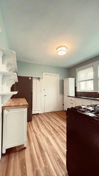 2 bed, 1 bath apartment for rent at 7 Greycliff Rd Unit 1, Brighton — photo 5 of 10