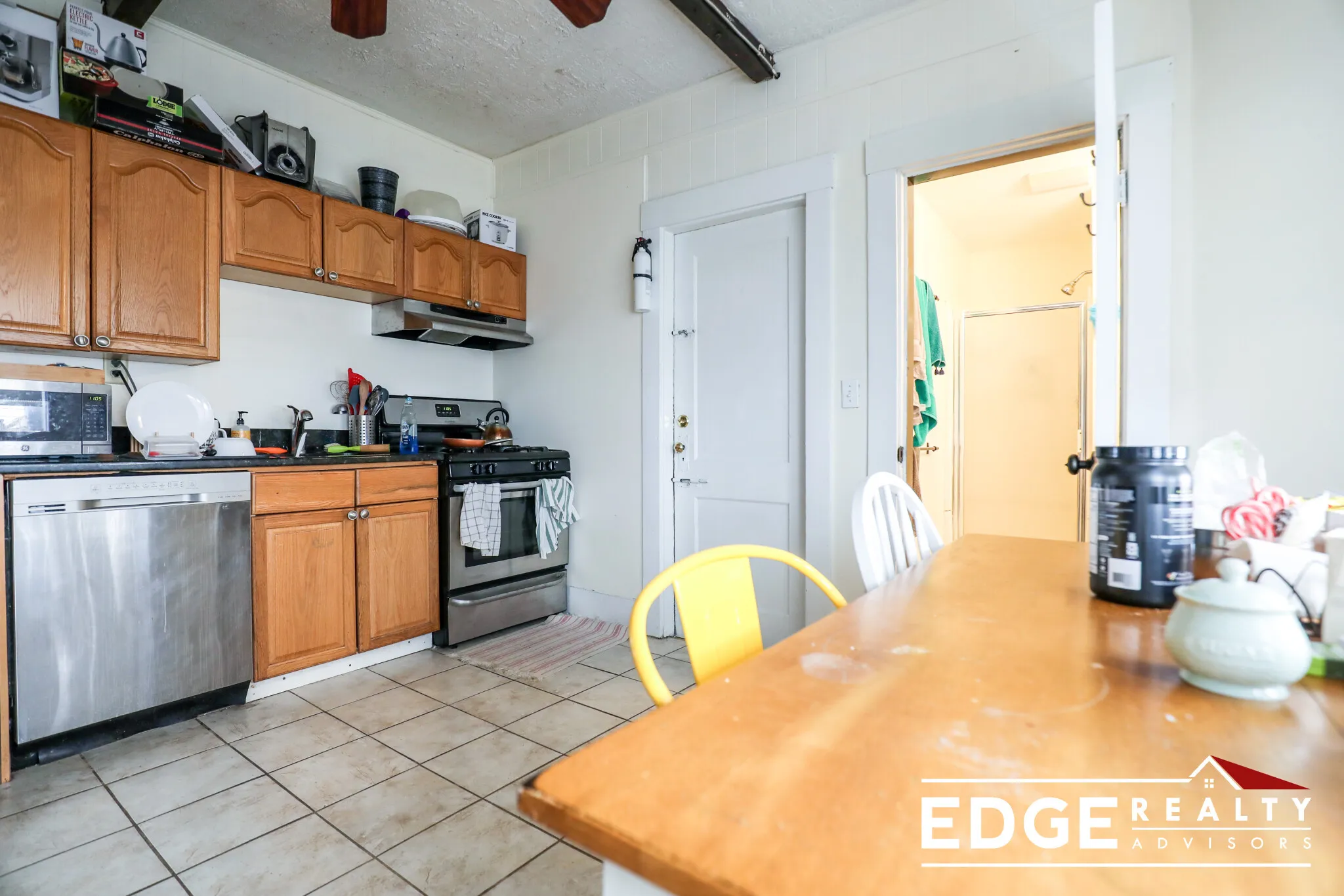 4 bed, 2 bath apartment for rent at 7 Greylock Rd Unit 1, Brighton — photo 4 of 12