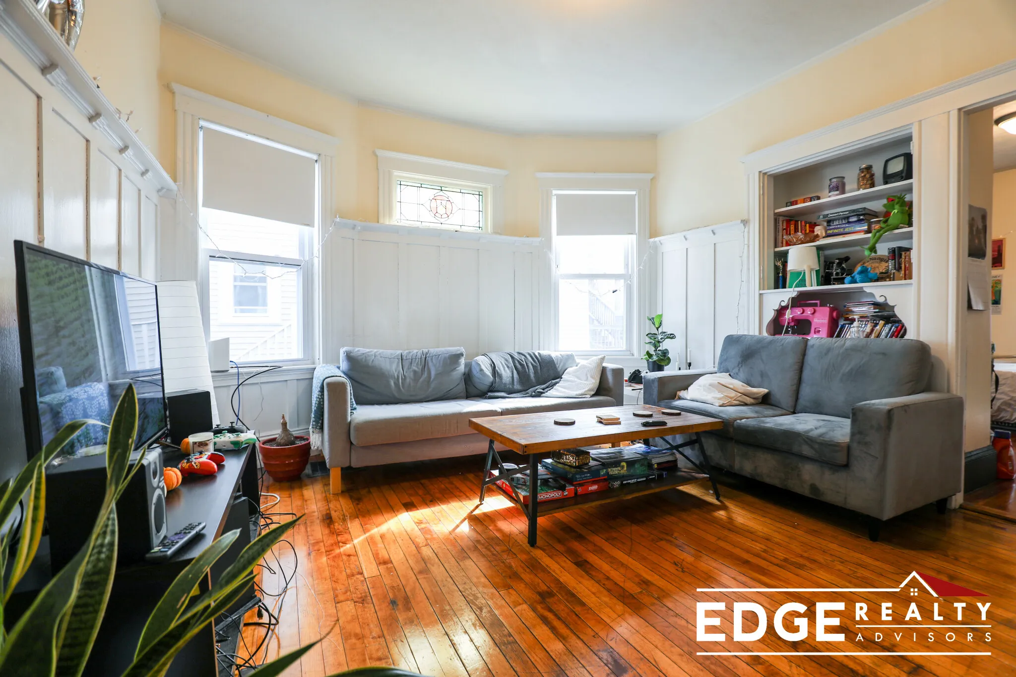 4 bed, 2 bath apartment for rent at 7 Greylock Rd Unit 1, Brighton — photo 1 of 12